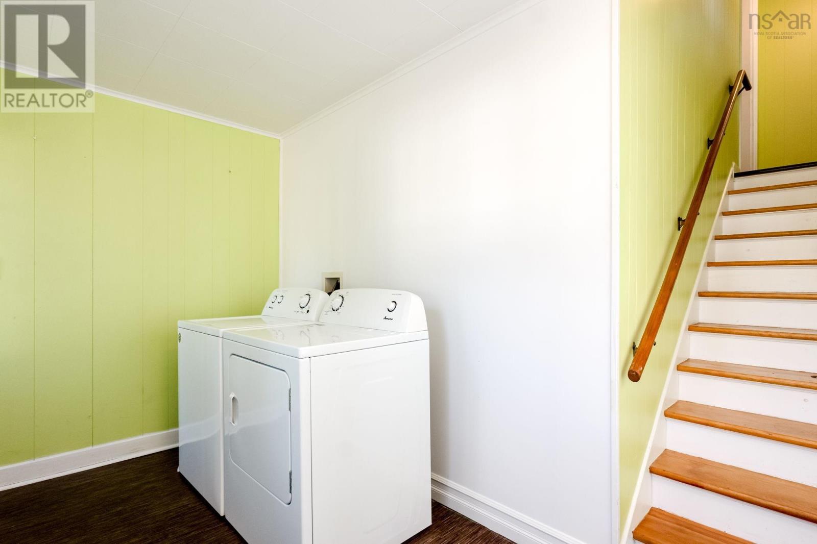68 Connaught Avenue Property Photo 5