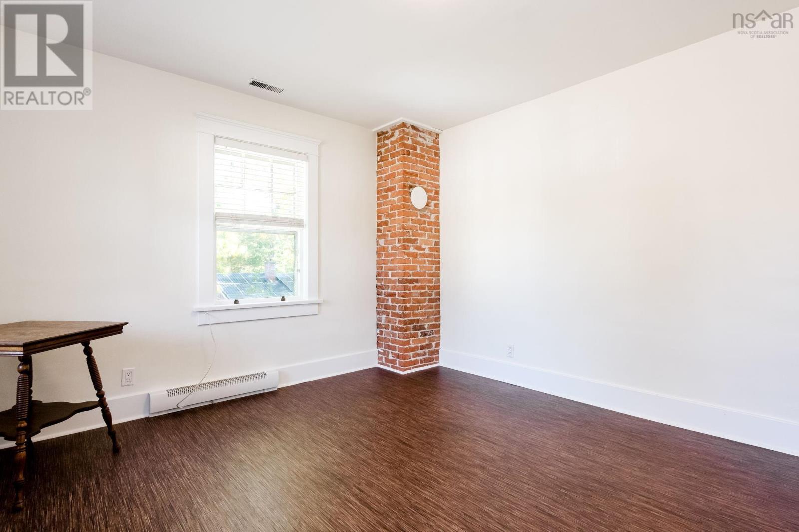 68 Connaught Avenue Property Photo 11