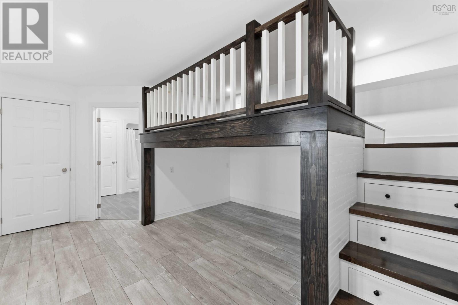 181 Timberland Road Property Photo 33