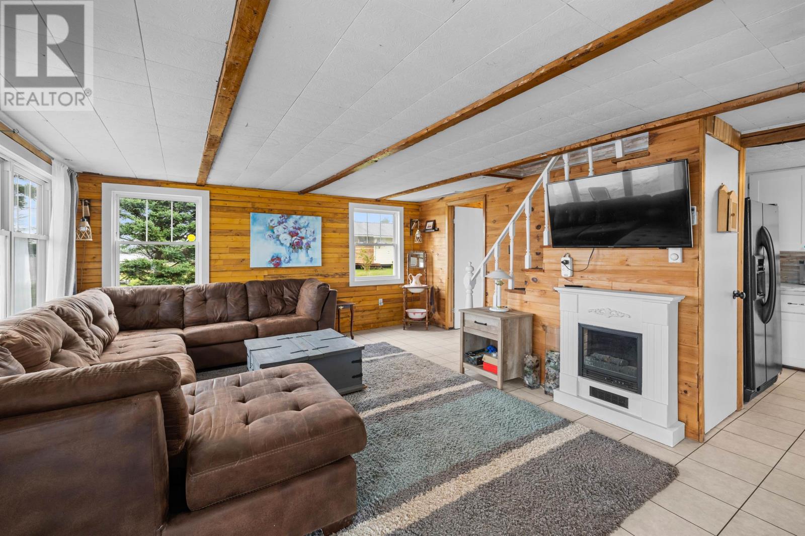 22&24 Kinfolk Lane Property Photo 16