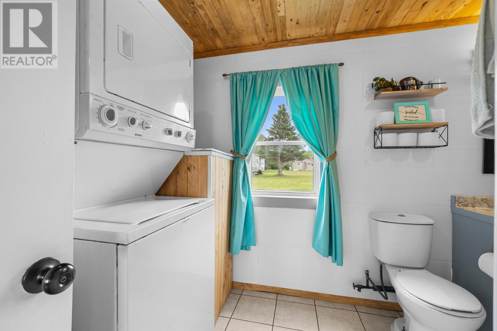 22&24 Kinfolk Lane Property Photo 22