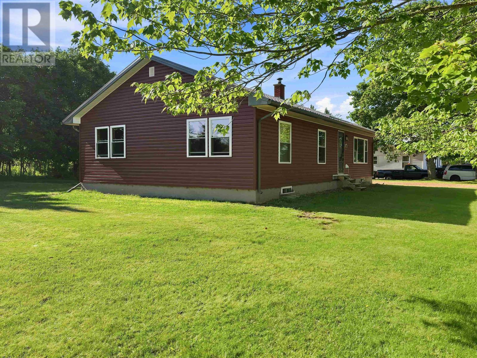 119 Pier Road Property Photo 3