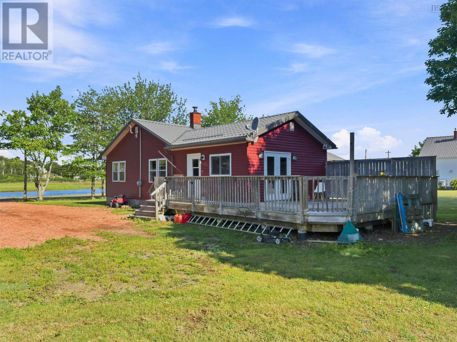 119 Pier Road Property Photo 5