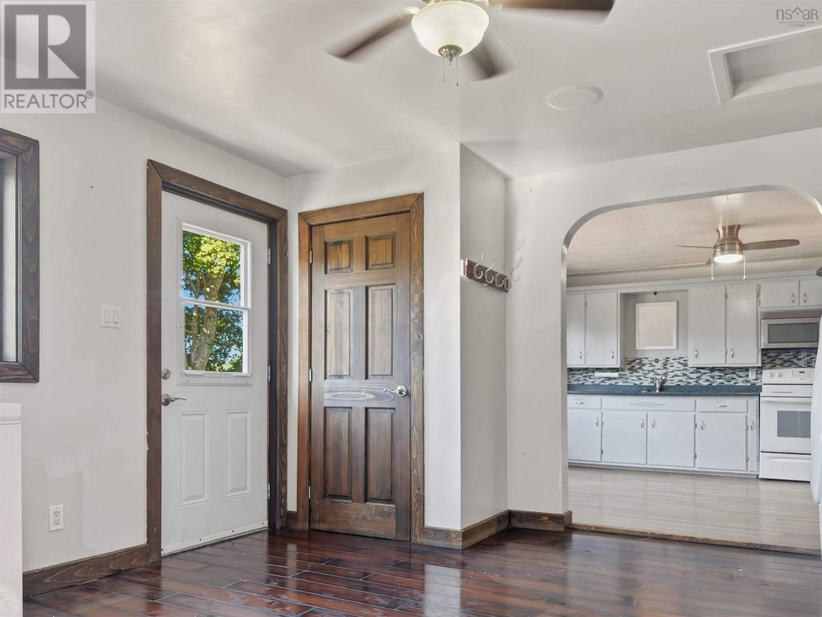 119 Pier Road Property Photo 16
