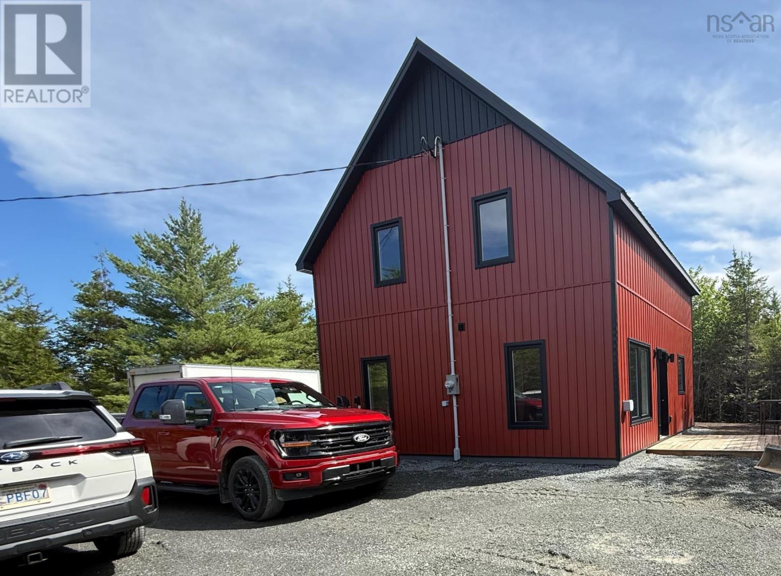 286 390 Loon Point Property Photo 1