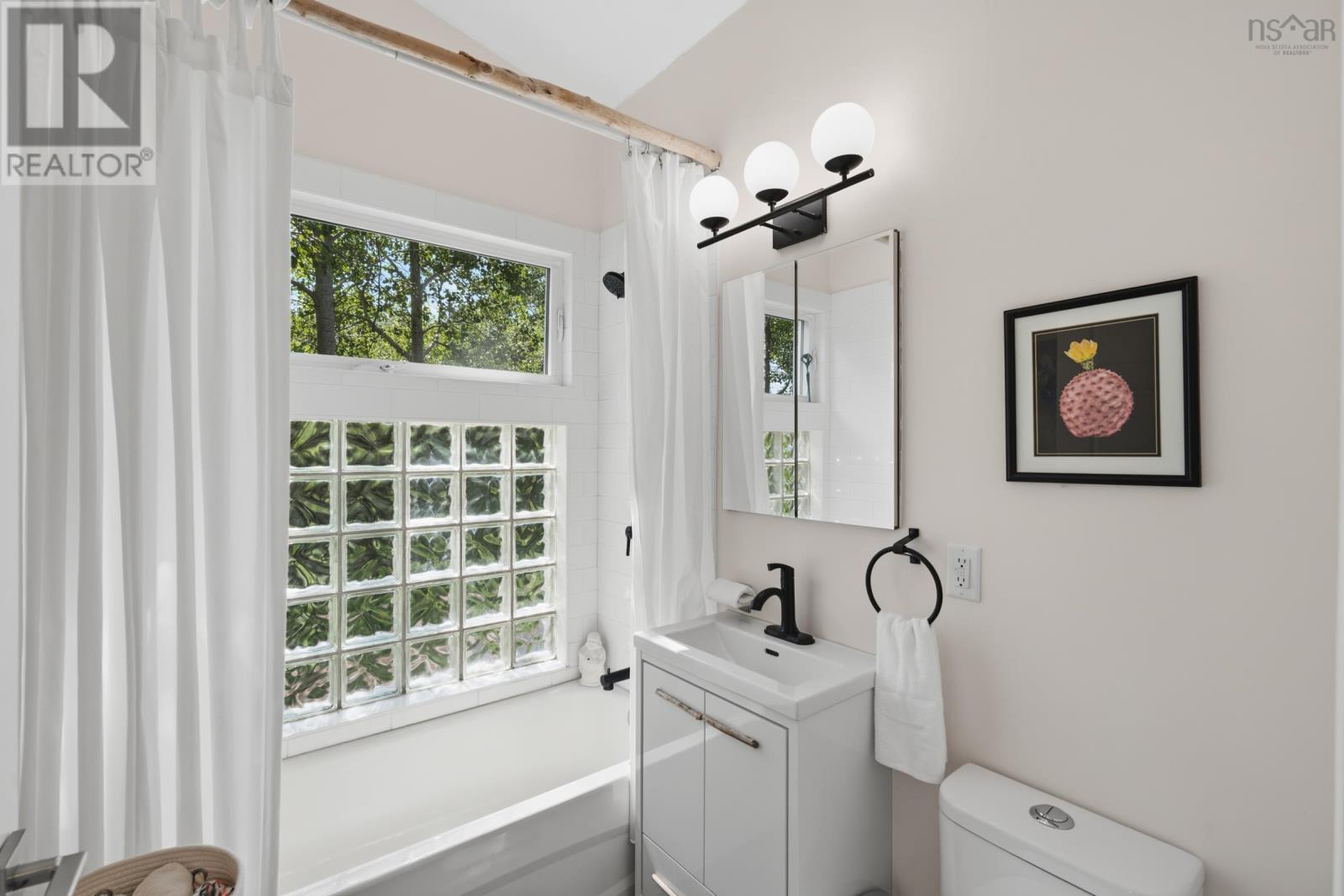 27 Thomas Road Property Photo 20