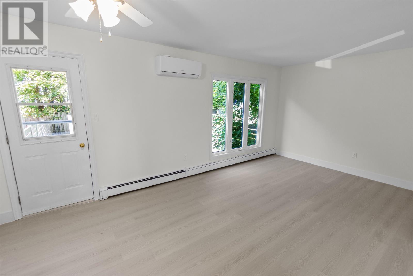 109 Westridge Crescent Property Photo 4