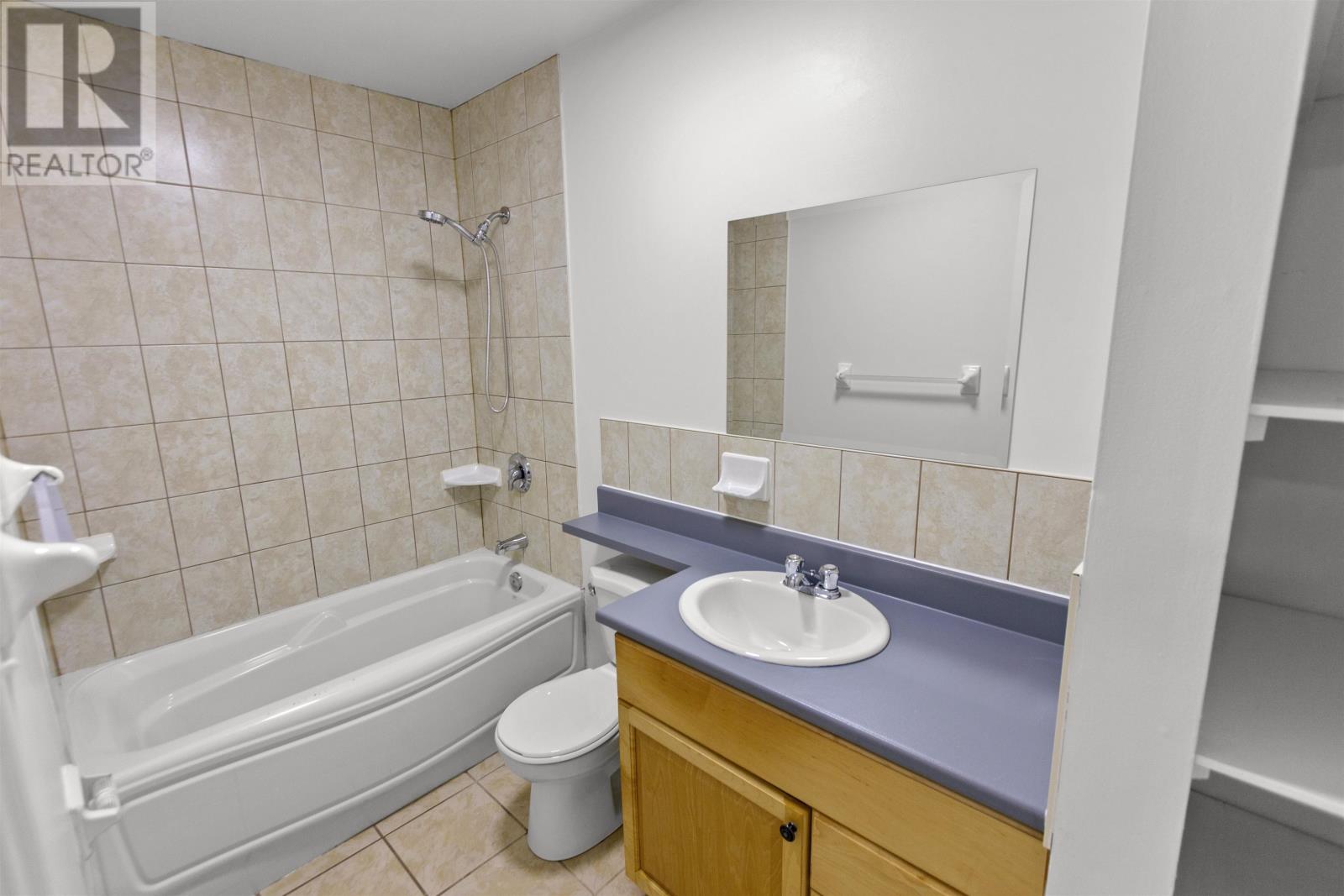 109 Westridge Crescent Property Photo 11