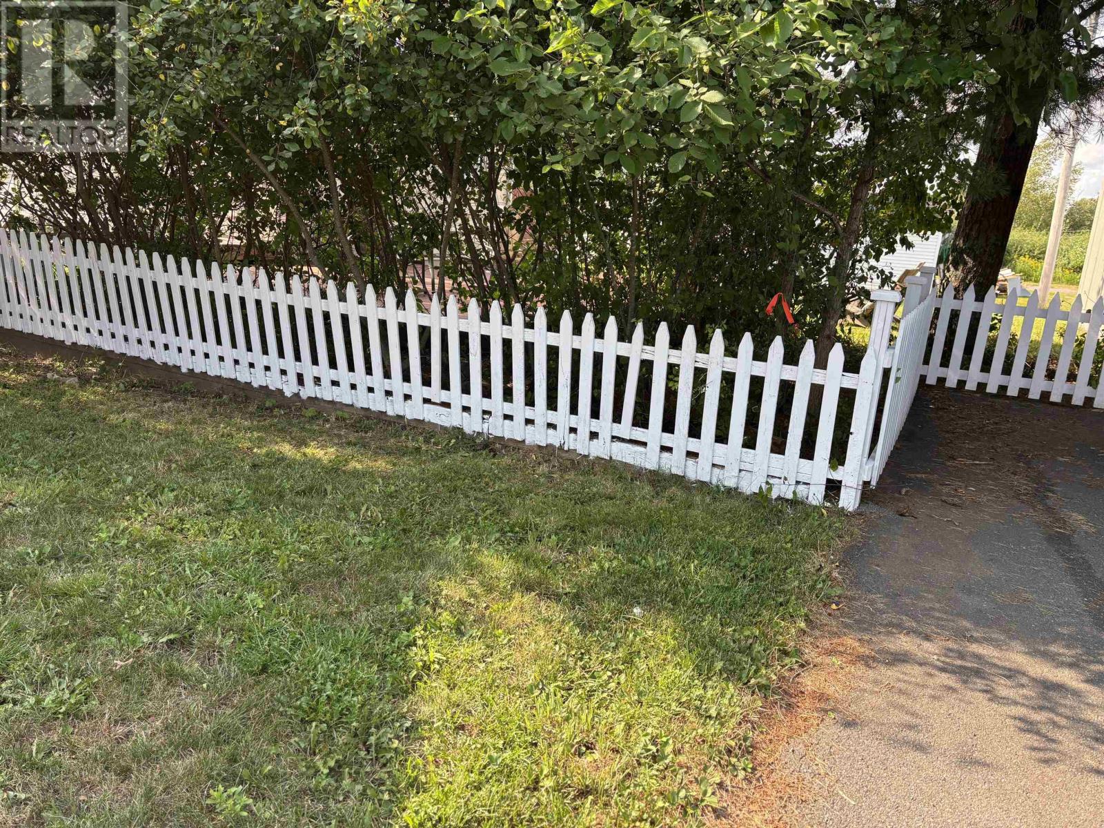 90 Hillcrest Ave Avenue Property Photo 8