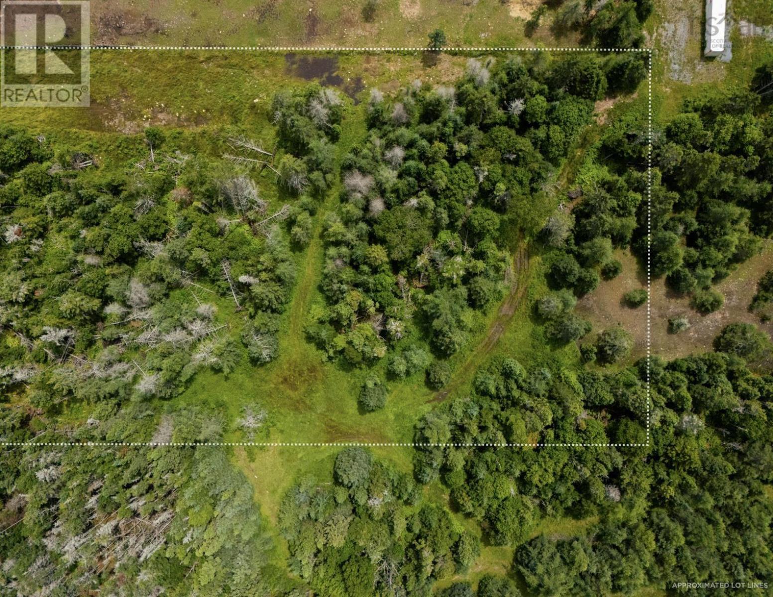 77 Manetail Lane Property Photo 4