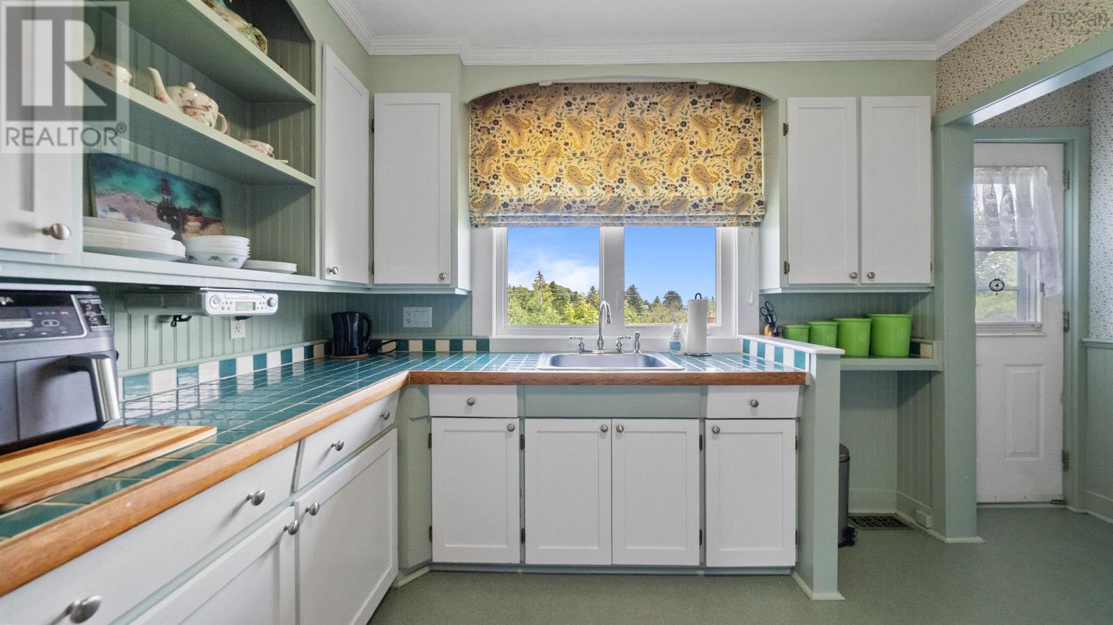 13 Muriel Avenue Property Photo 8