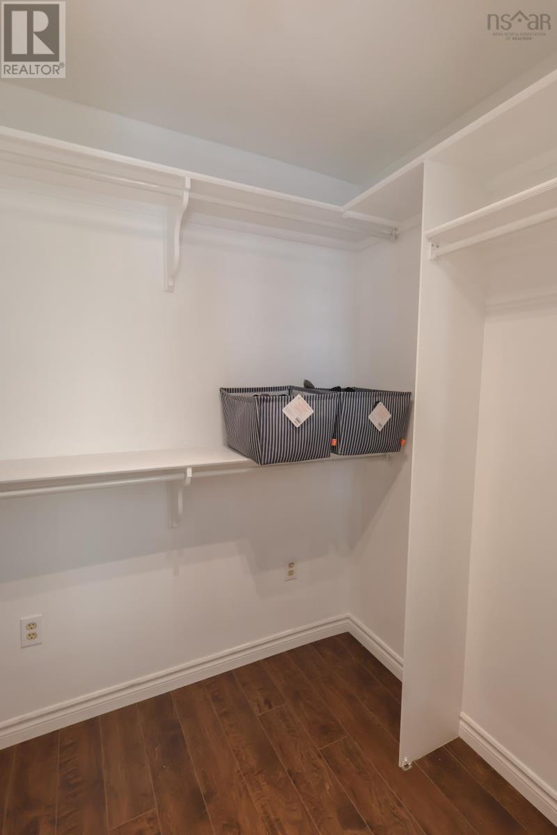 21 Lakeview Road Property Photo 21