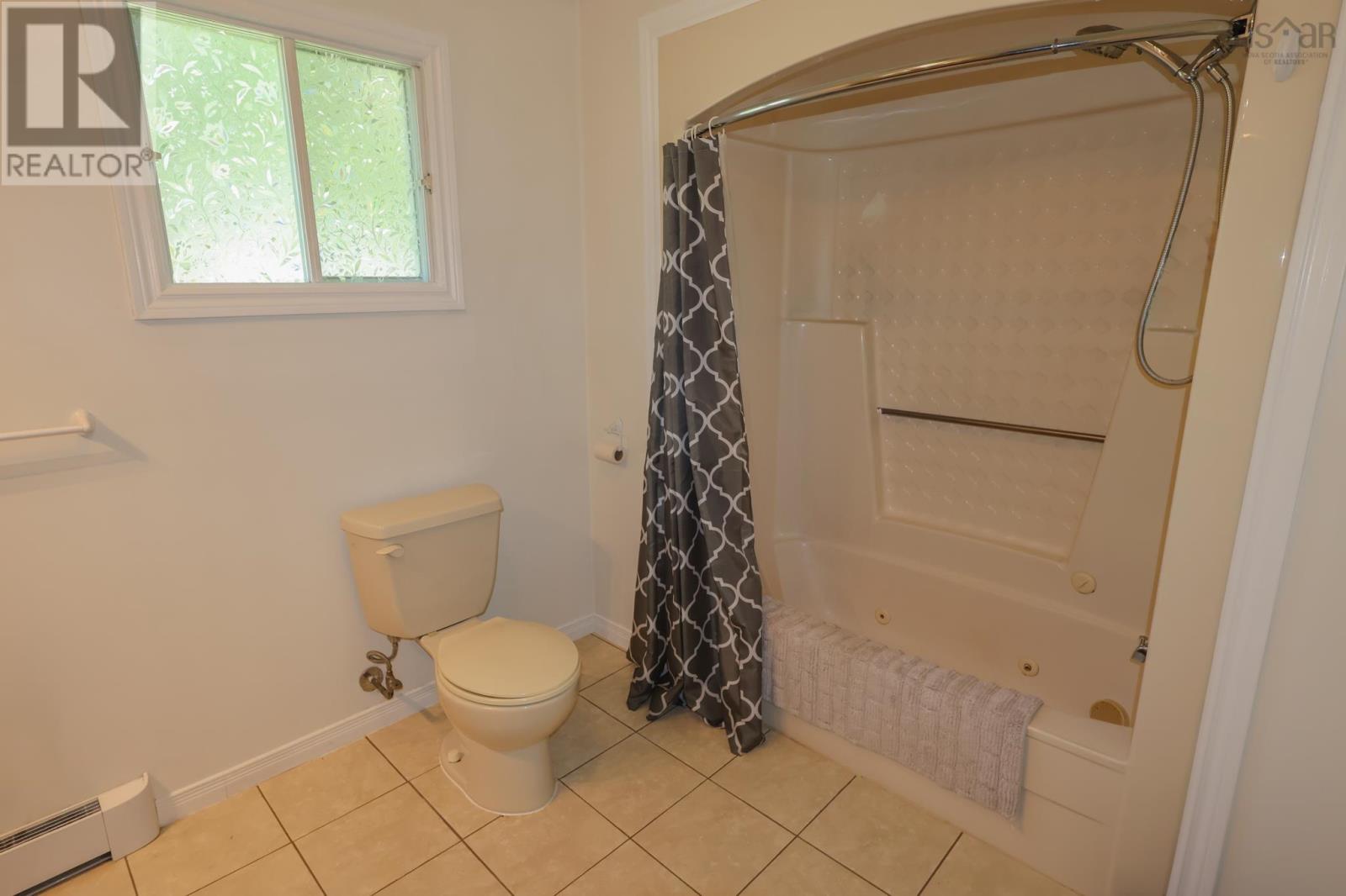 21 Lakeview Road Property Photo 27