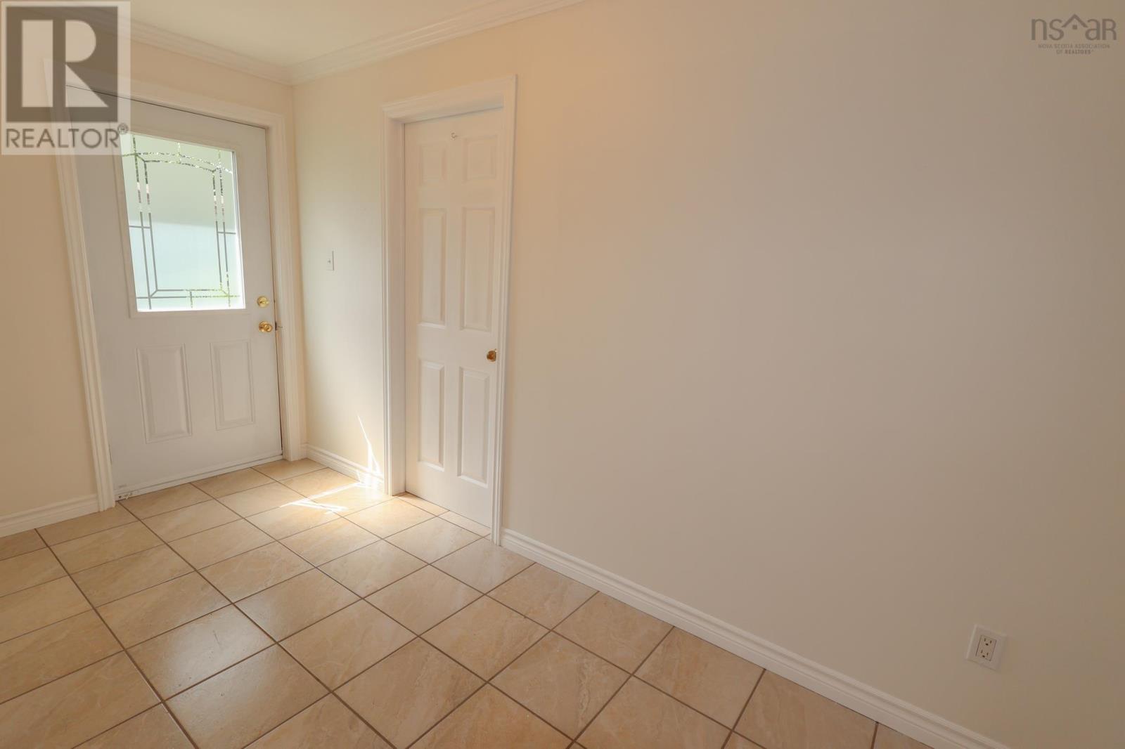 21 Lakeview Road Property Photo 30