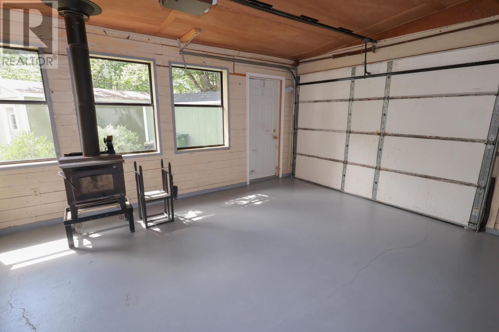 21 Lakeview Road Property Photo 31