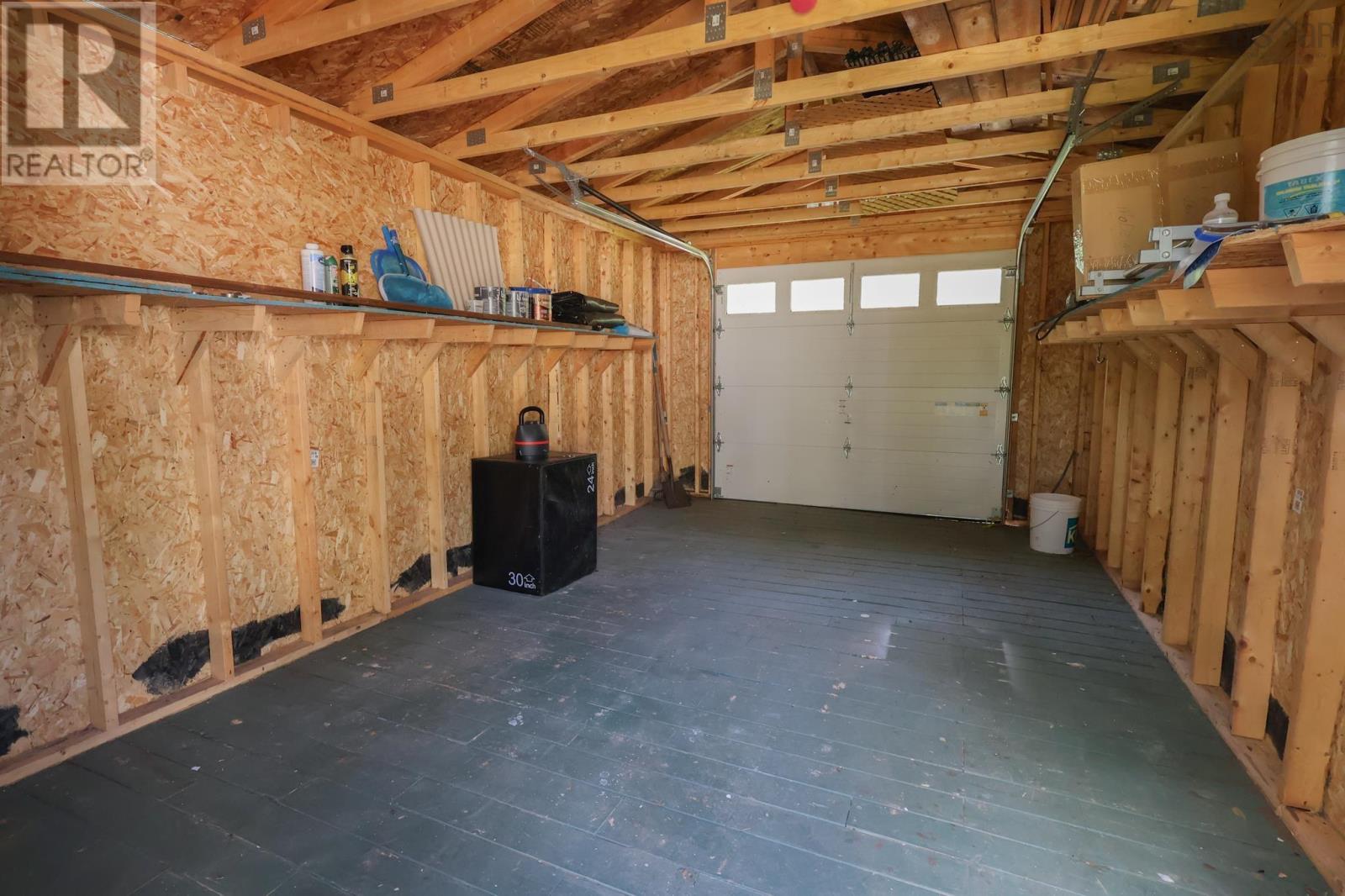 21 Lakeview Road Property Photo 45