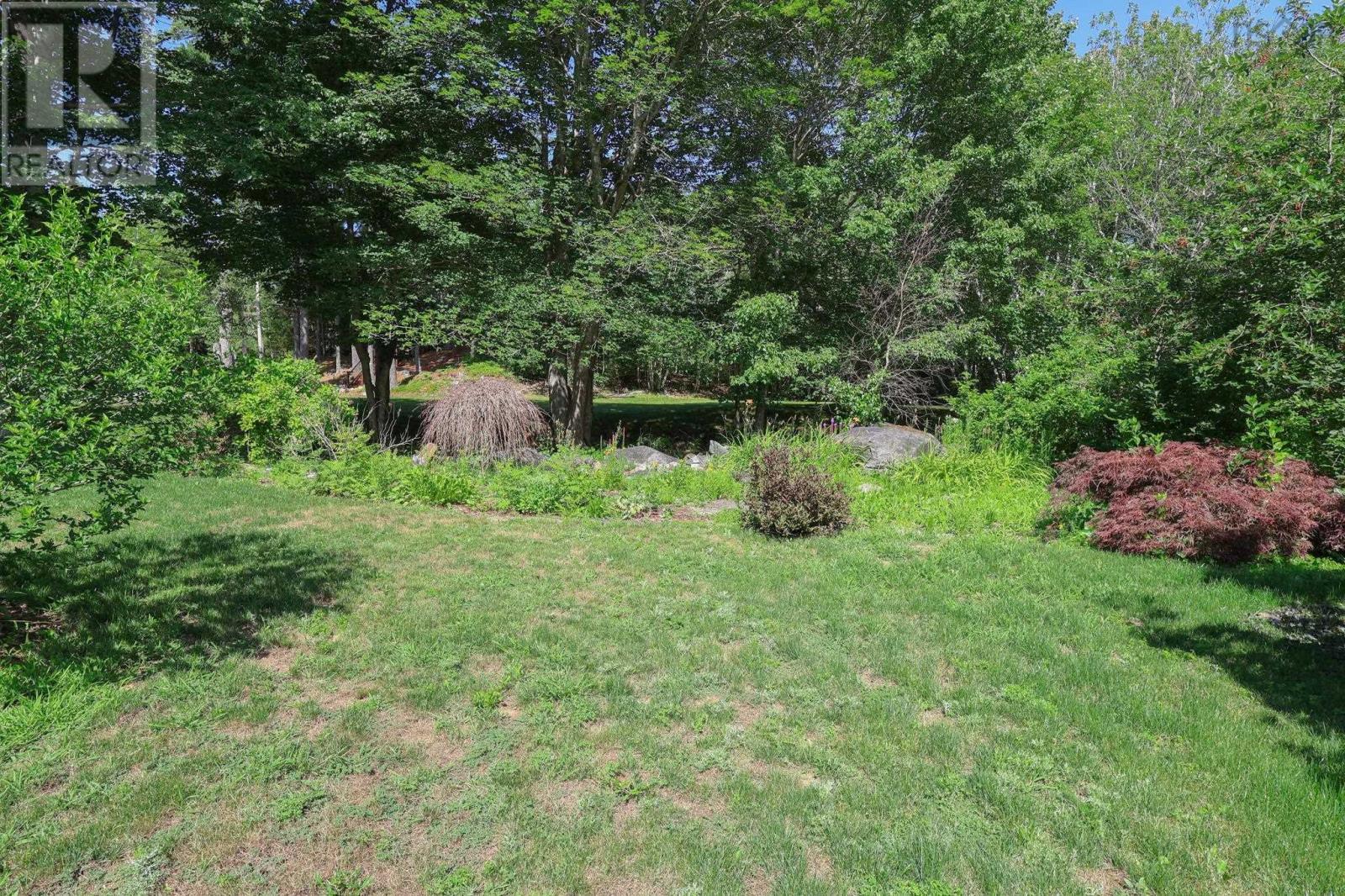 21 Lakeview Road Property Photo 47