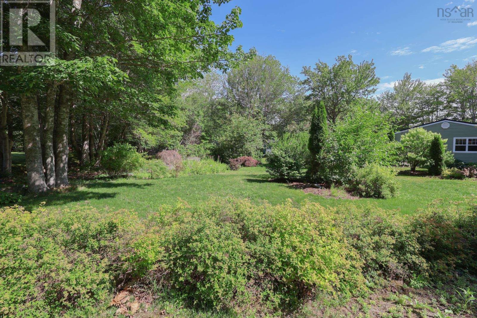 21 Lakeview Road Property Photo 48