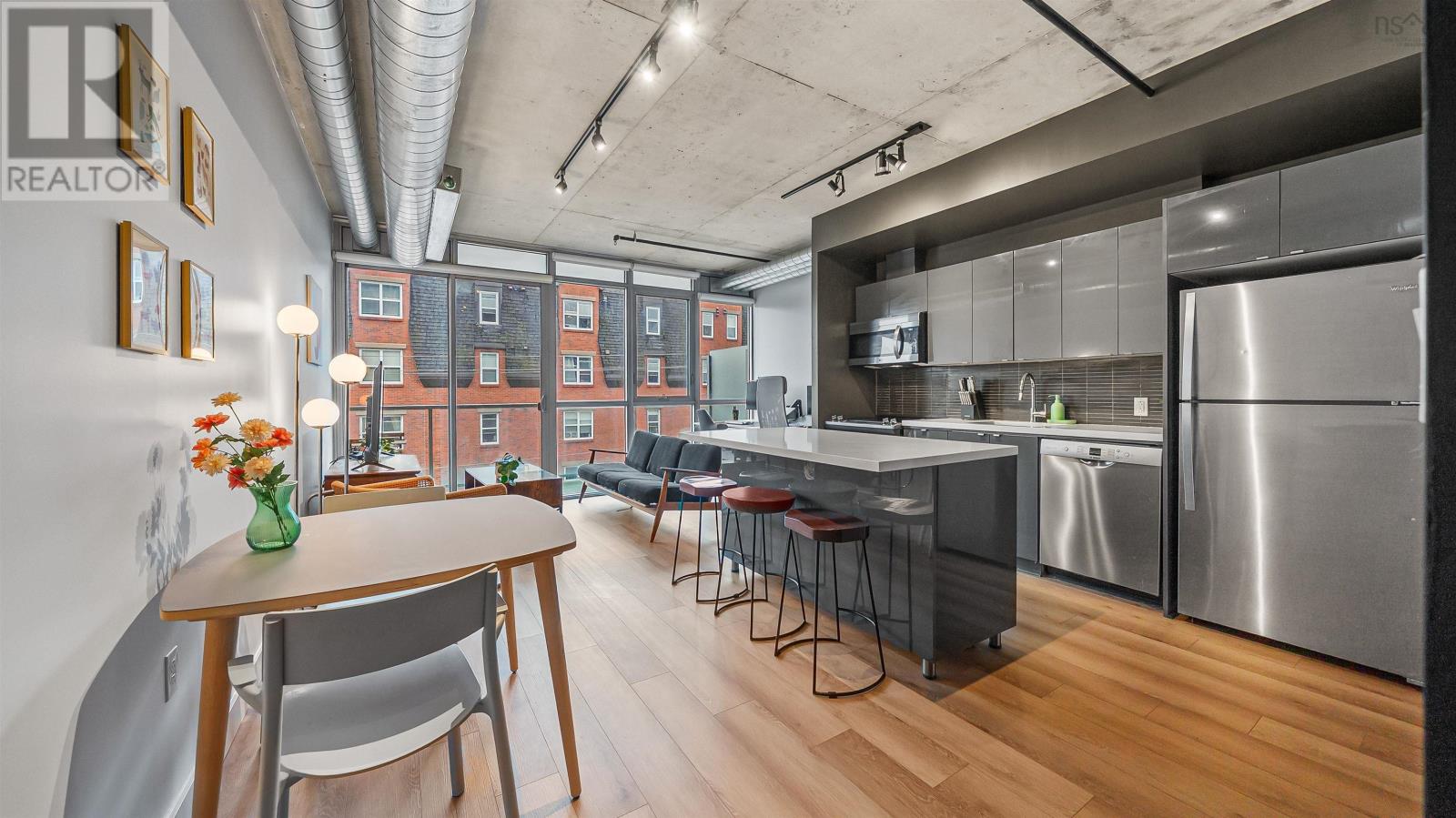 423 1065 Barrington Street Property Photo 7