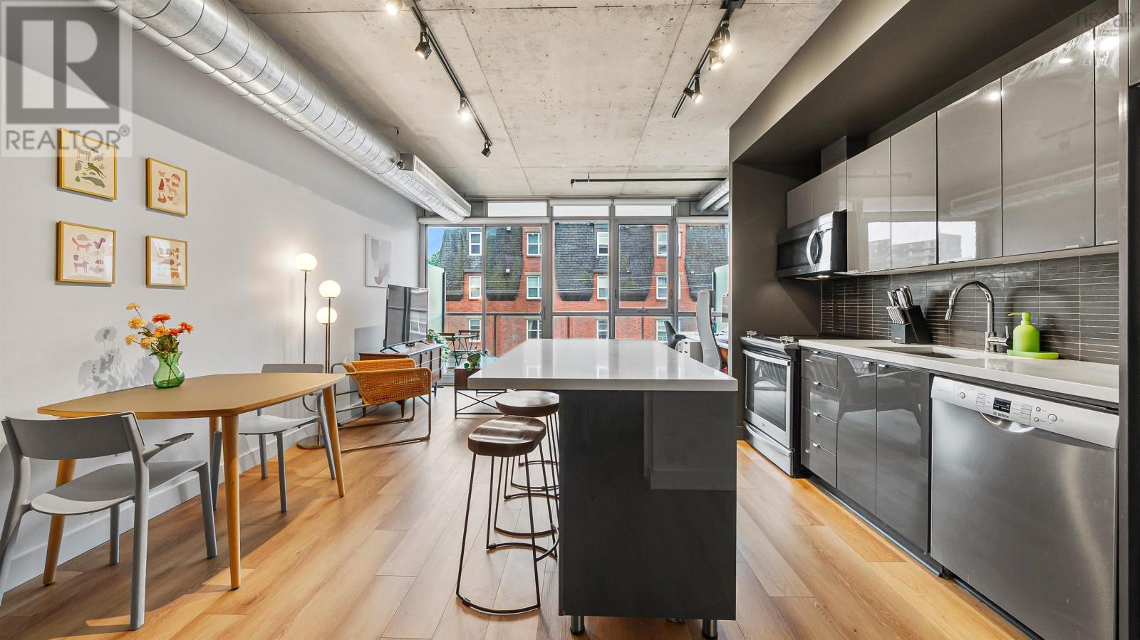 423 1065 Barrington Street Property Photo 8