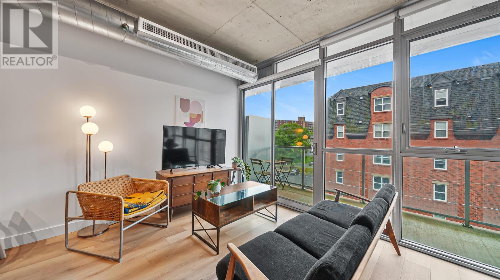 423 1065 Barrington Street Property Photo 16