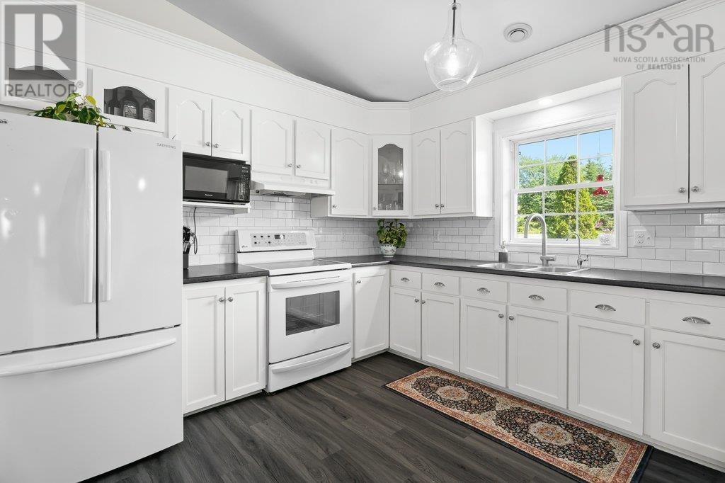 349 Highway 14 Property Photo 12