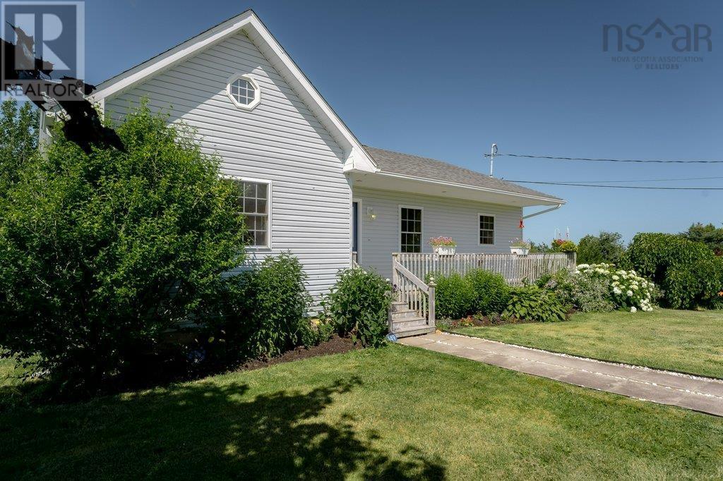 349 Highway 14 Property Photo 43