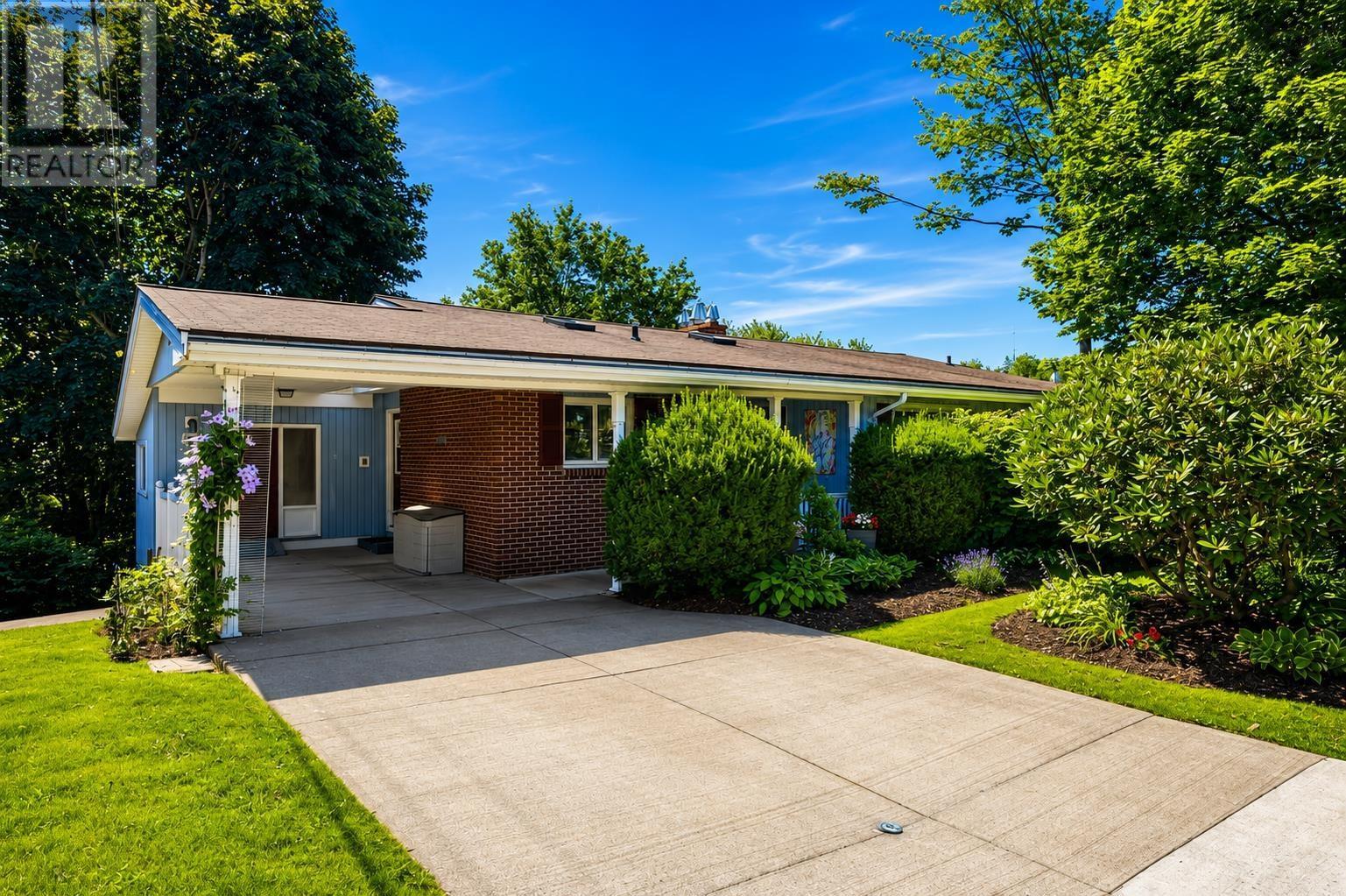 48 Briarwood Crescent Property Photo 1