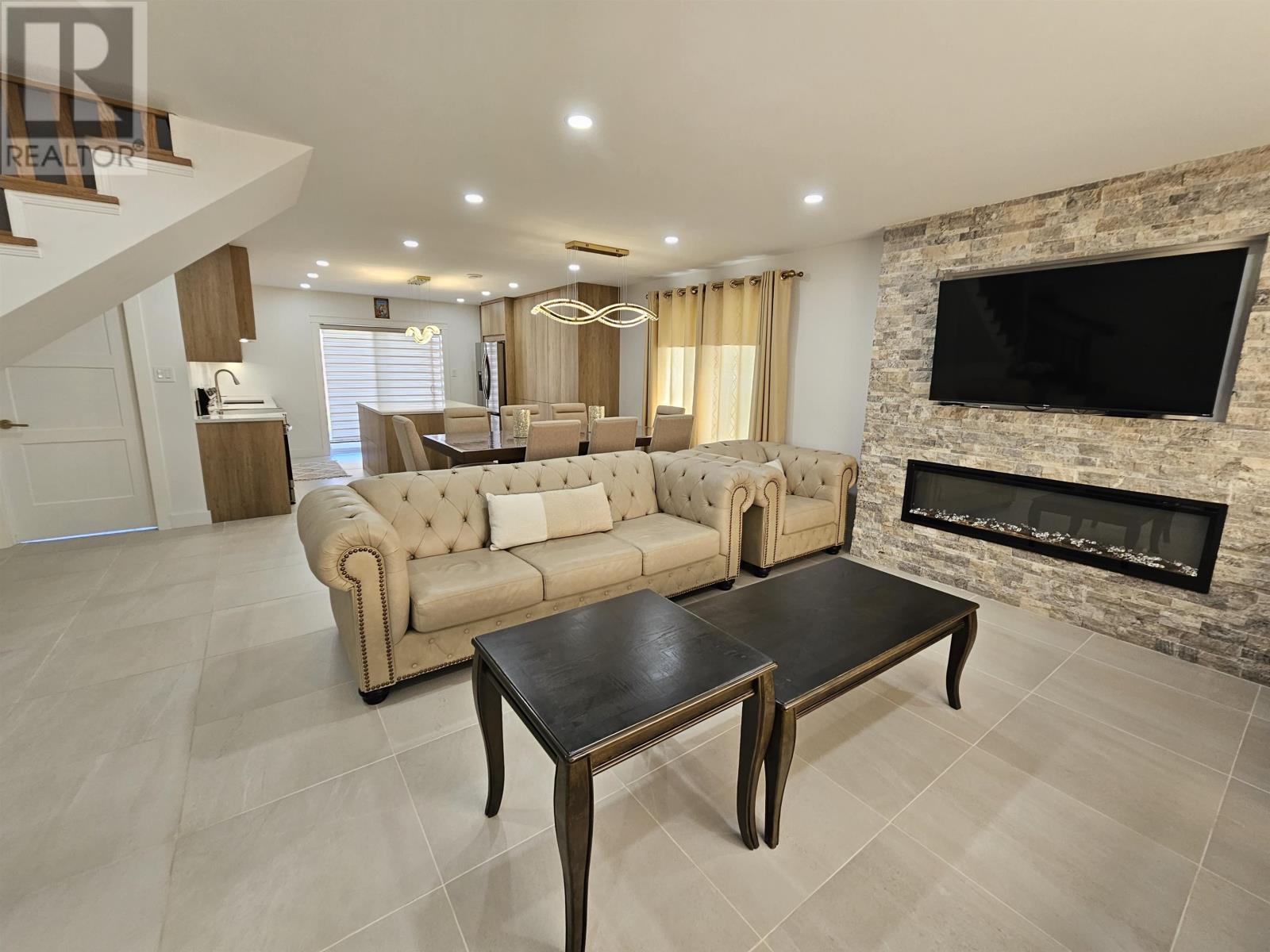 58 England Circle Property Photo 6