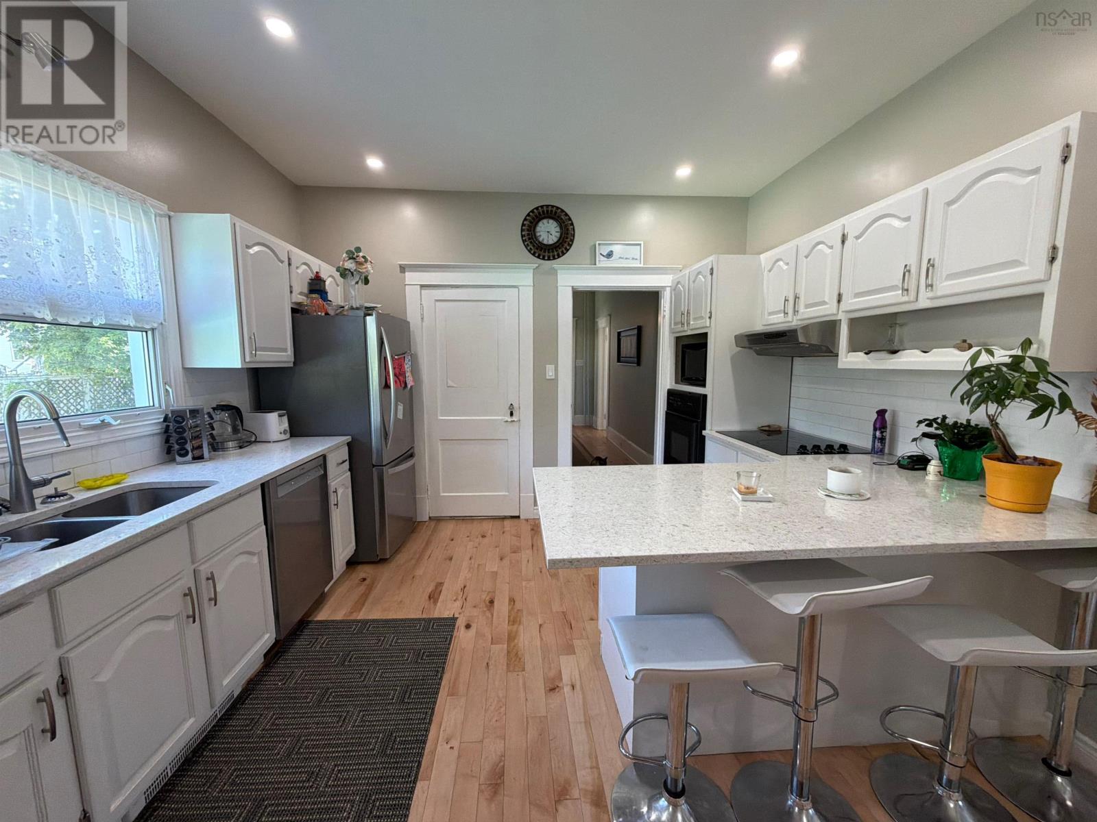 260 York Street Property Photo 8