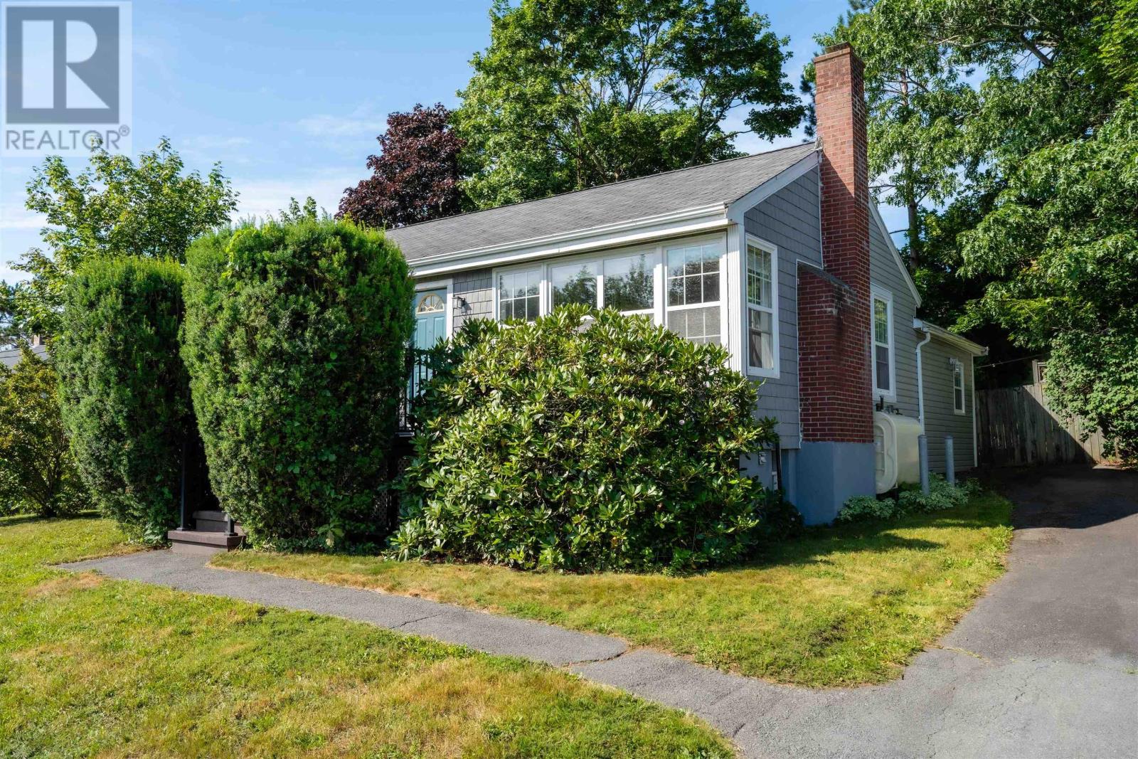 42 Birch Street Property Photo 2