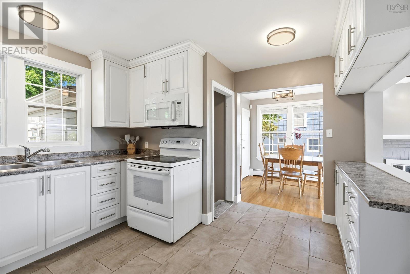 42 Birch Street Property Photo 12