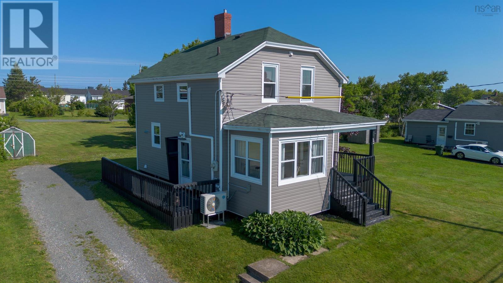 32 Highland Street Photo de la propriété 1