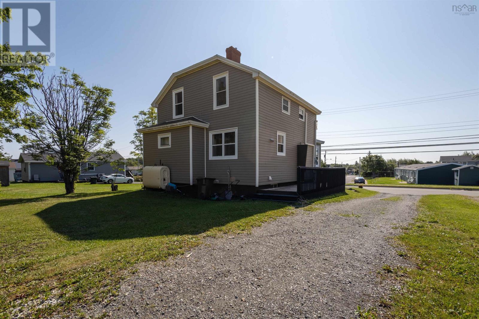 32 Highland Street Property Photo 12