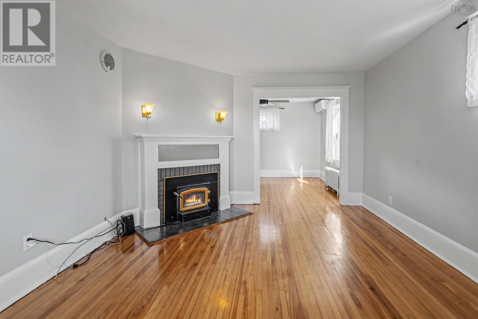 32 Highland Street Property Photo 15