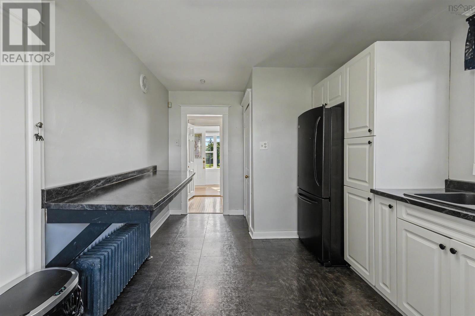 32 Highland Street Property Photo 21