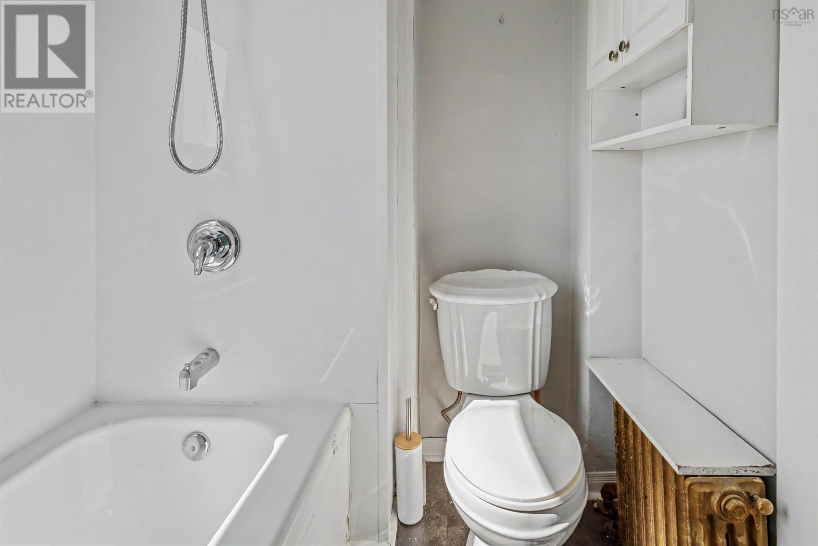 32 Highland Street Property Photo 24