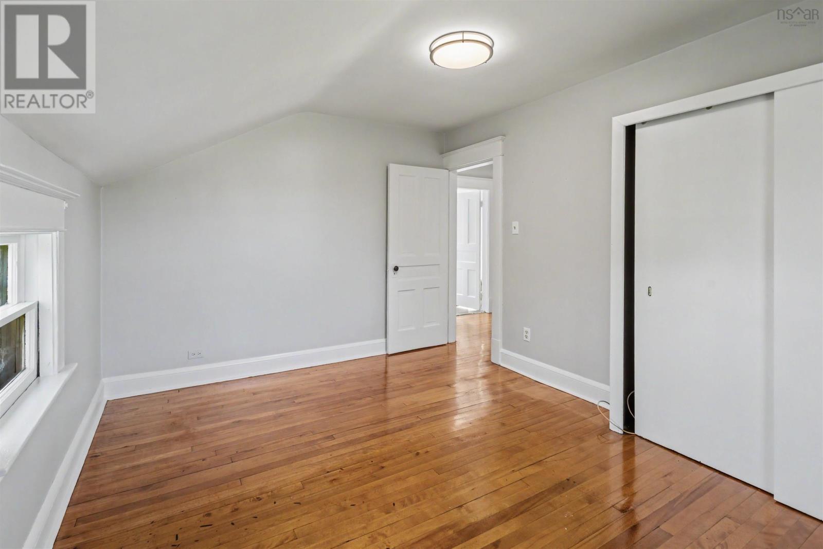 32 Highland Street Property Photo 28