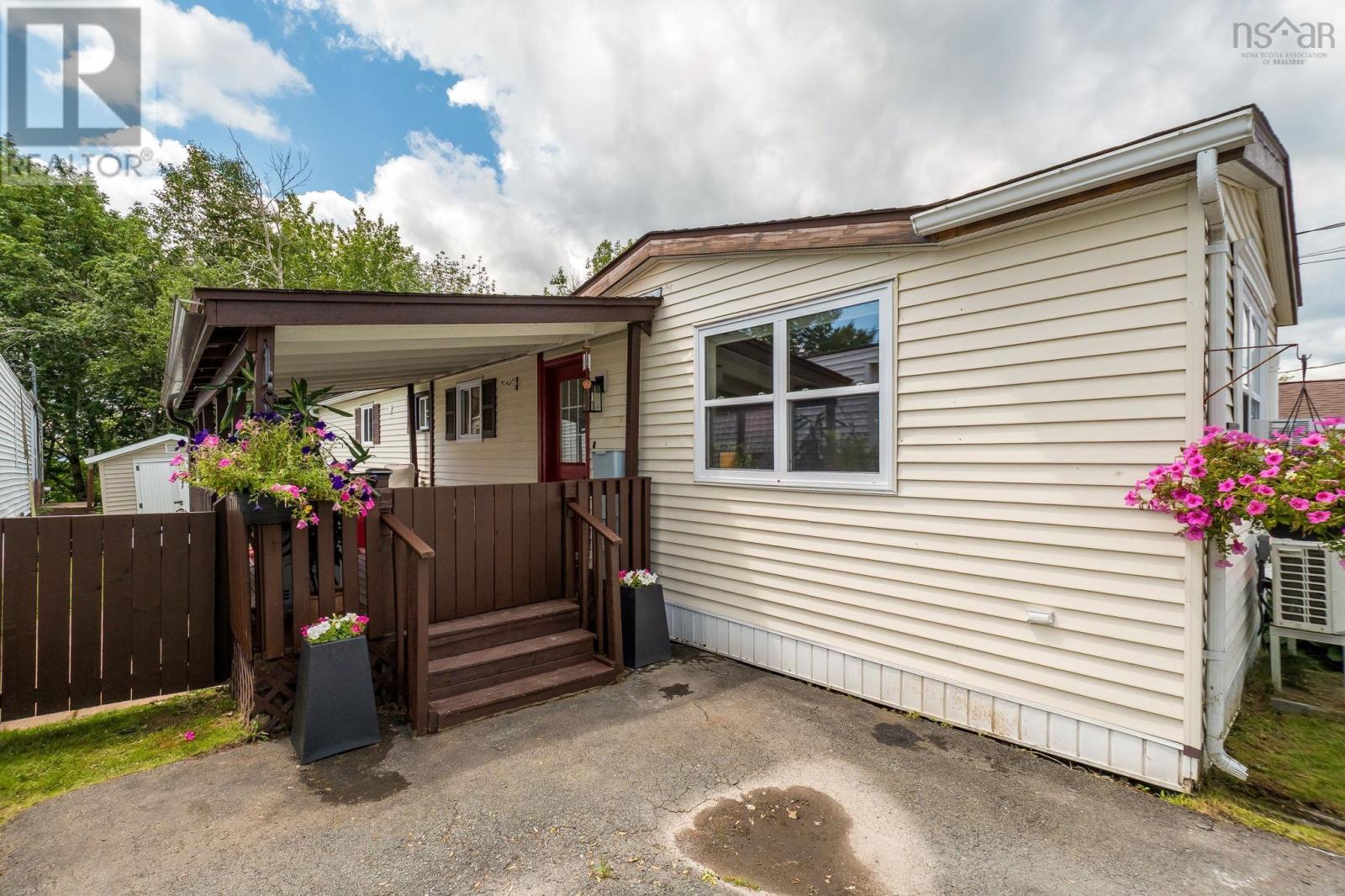 112 Hilltop Drive