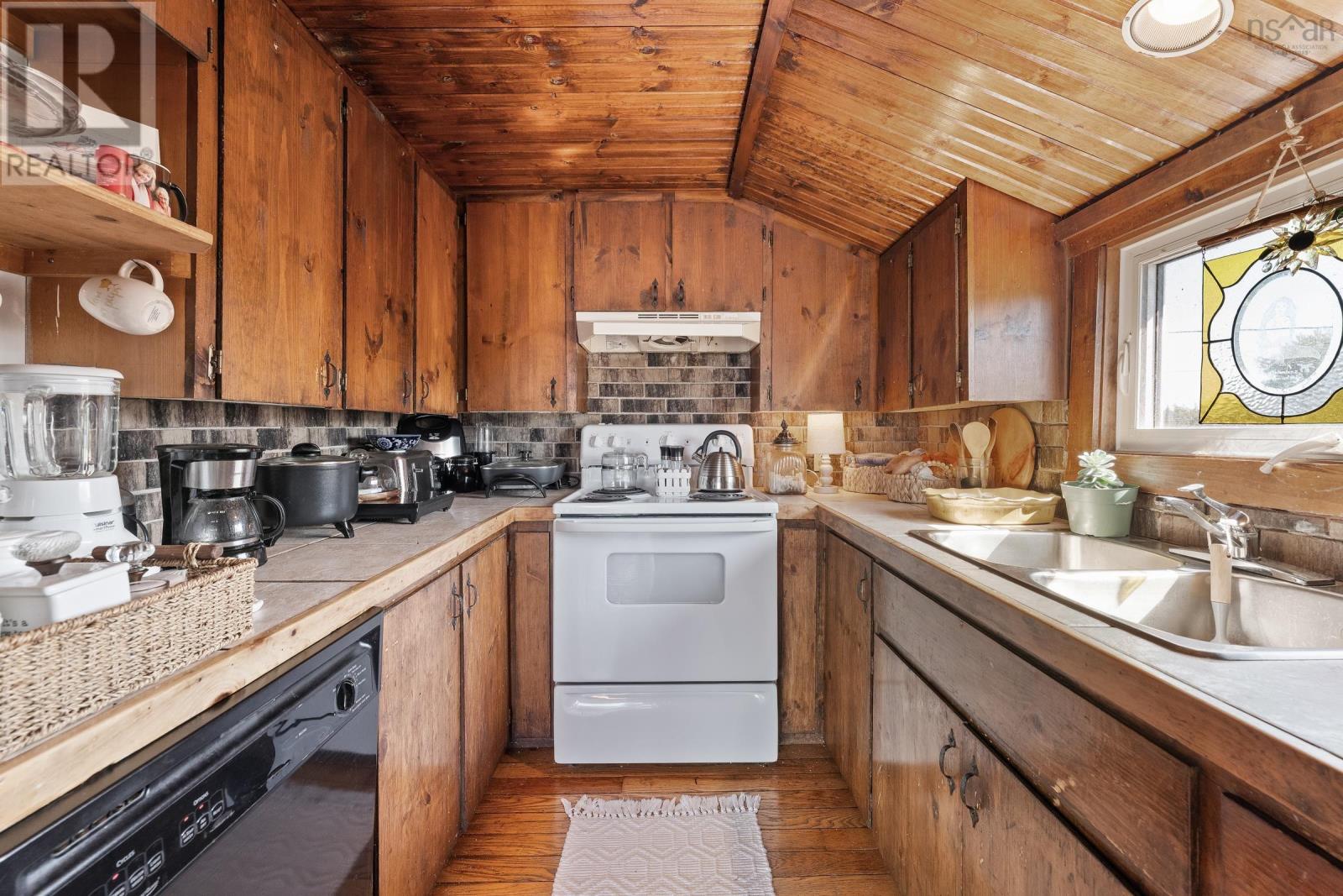 171 173 Overcove Road Property Photo 21