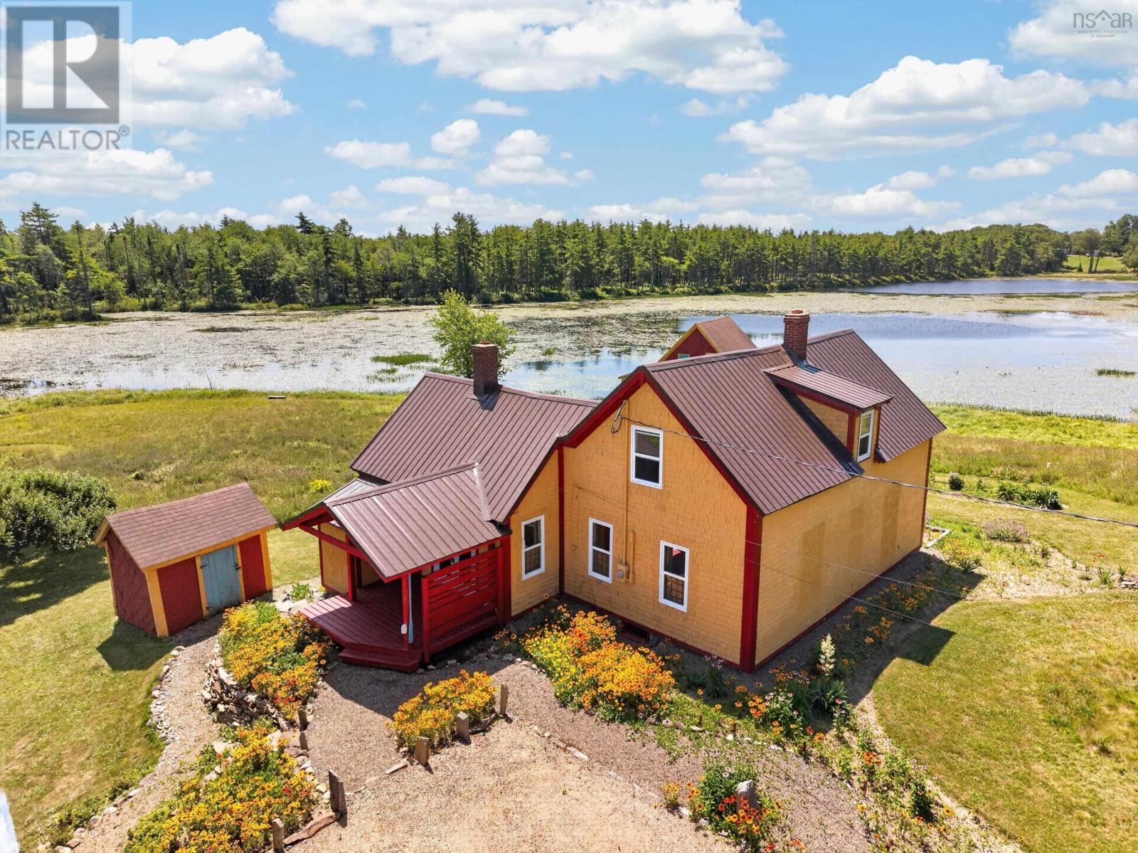5265 Highway 208 Property Photo 4