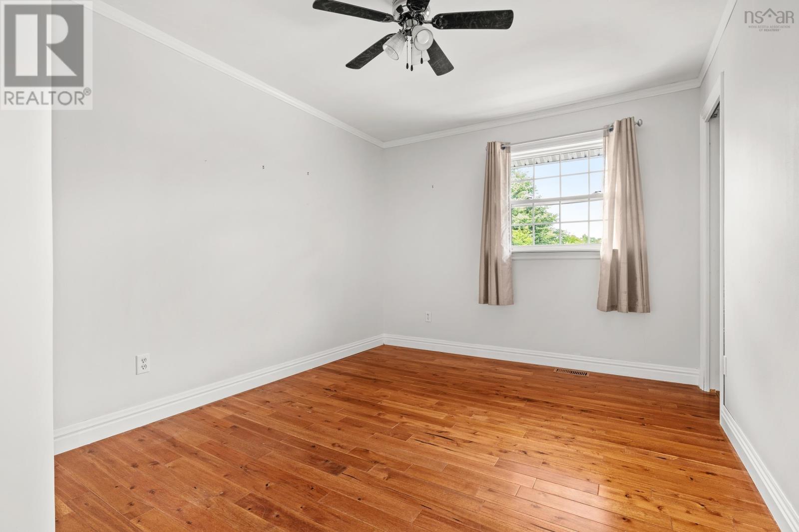 299 Spencer Avenue Property Photo 18