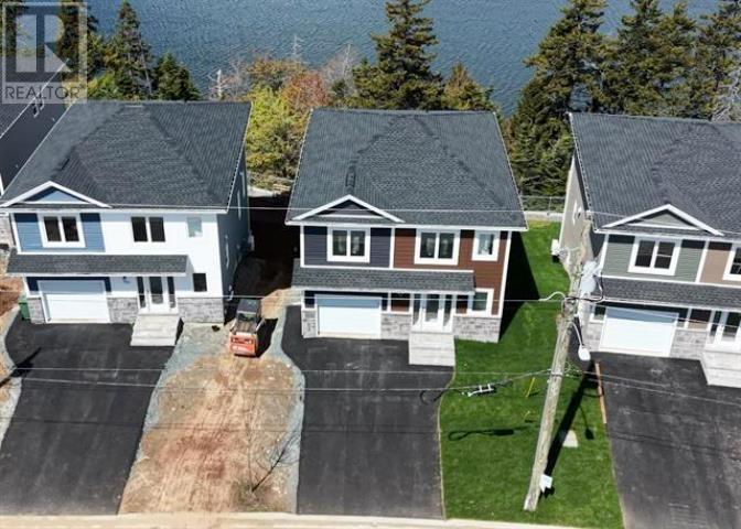 103 Flatrock Crescent Property Photo 1