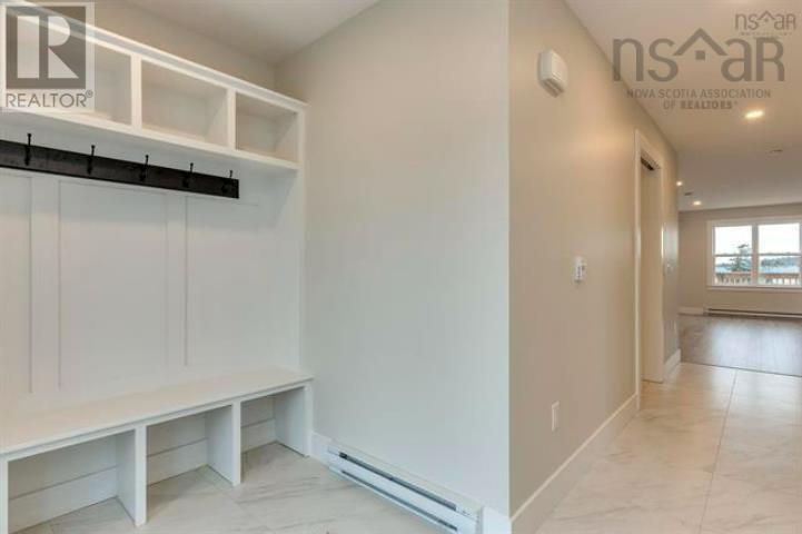 103 Flatrock Crescent Property Photo 8