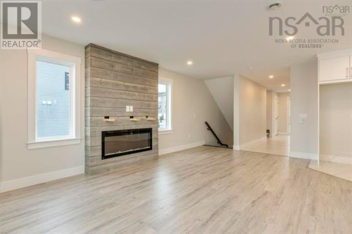 103 Flatrock Crescent Property Photo 17