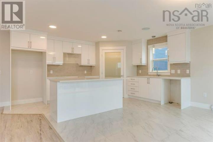103 Flatrock Crescent Property Photo 18