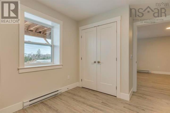 103 Flatrock Crescent Property Photo 41