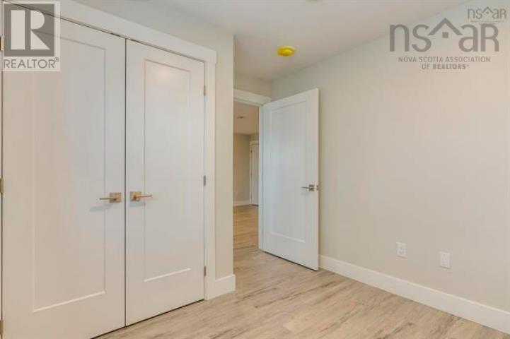 103 Flatrock Crescent Property Photo 44