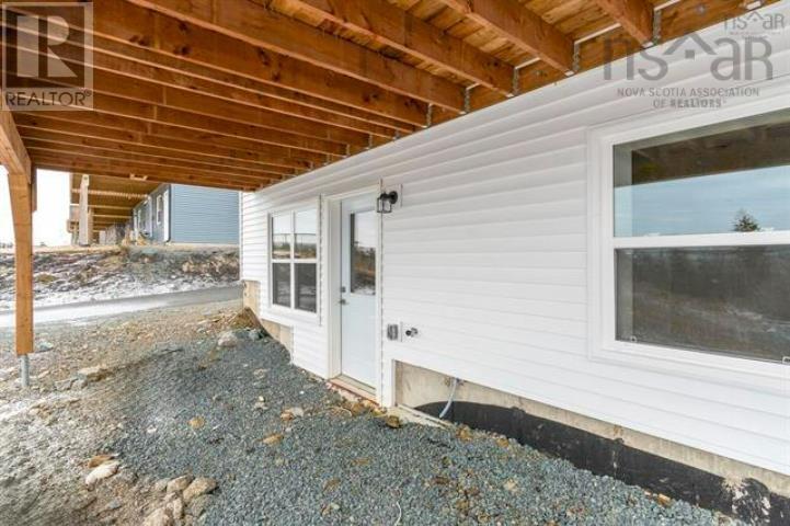 103 Flatrock Crescent Property Photo 46