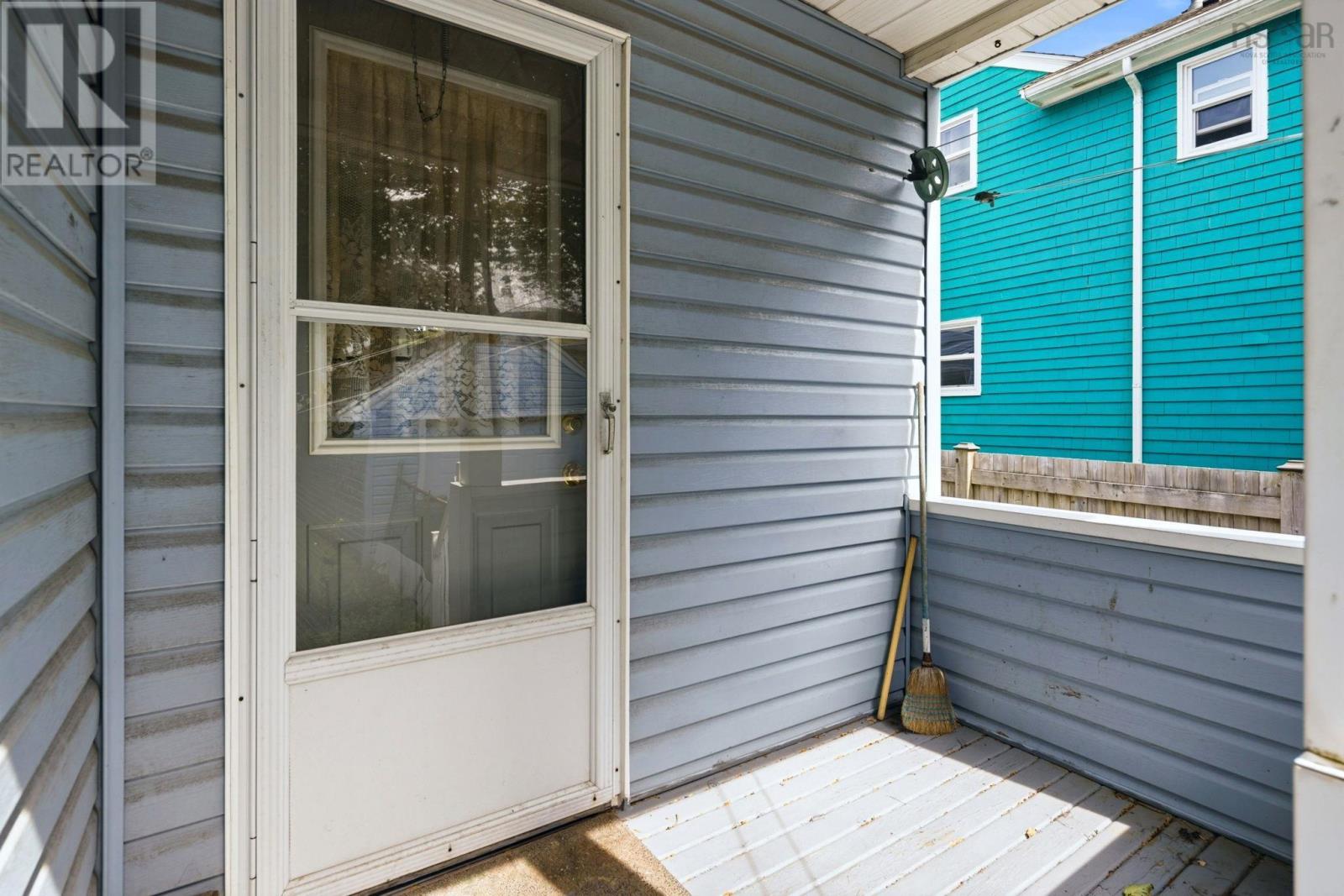 828 Bridges Street Property Photo 29